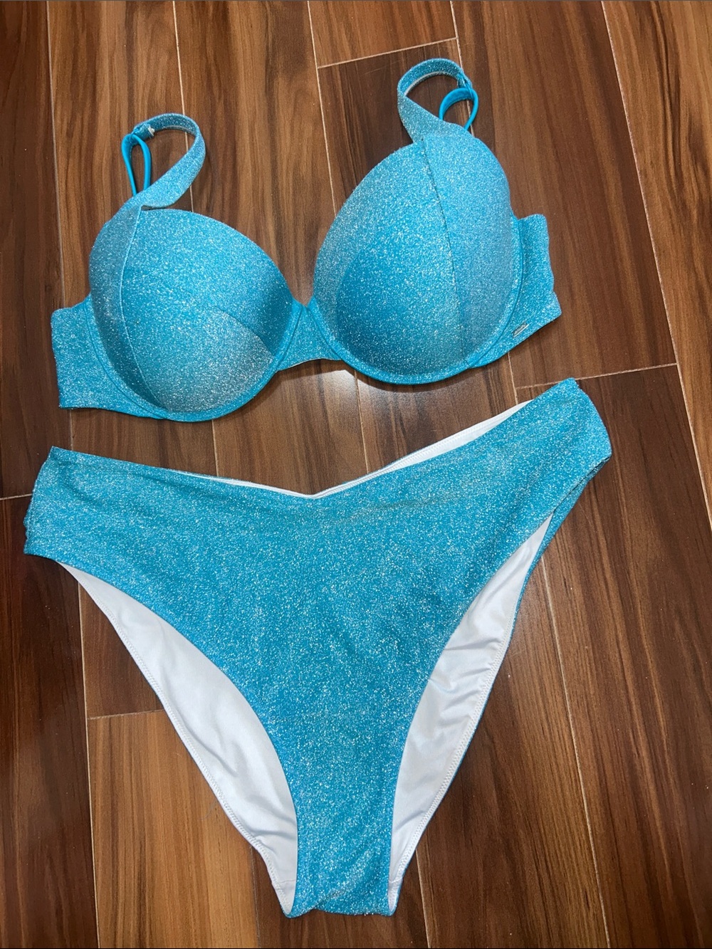 XL Victoria’s Secret bikini set